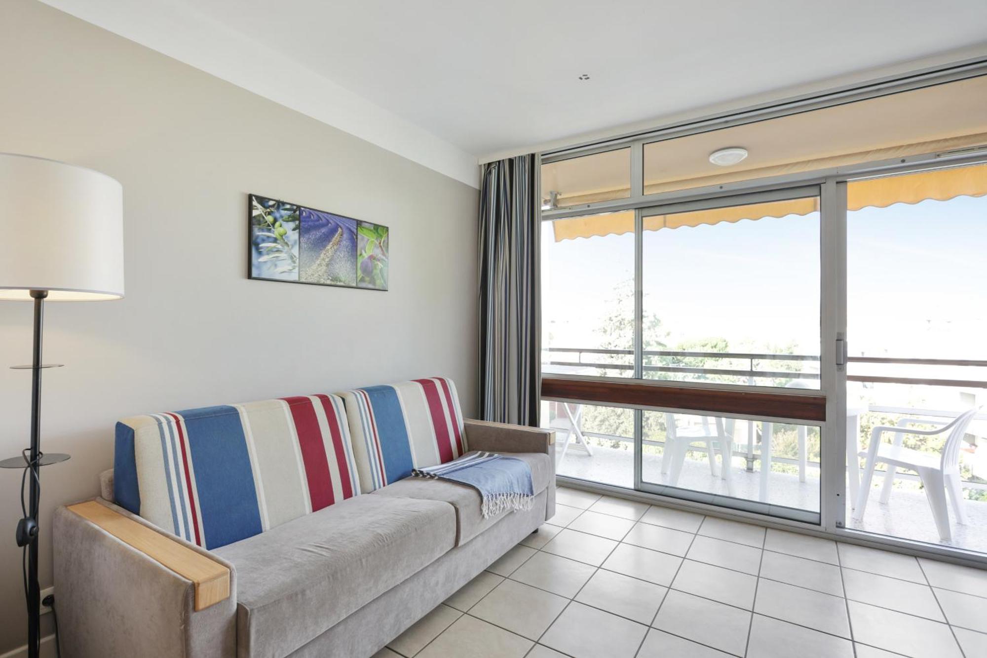 Residence Heliotel Marine Saint-Laurent-du-Var Eksteriør billede